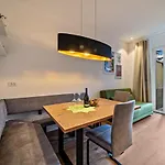 Central Suite Meran Apartment *