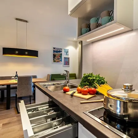 Central Suite Meran 아파트 메라노